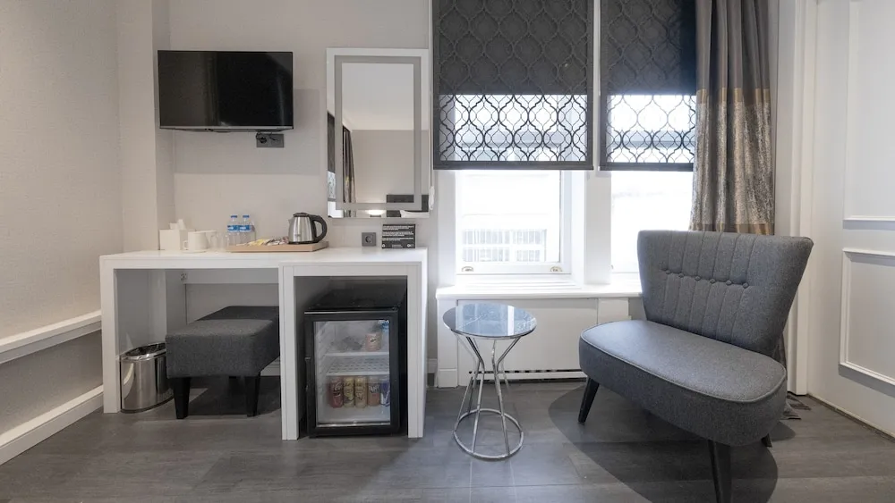 Deluxe Room with Garden View