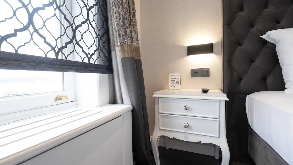 Deluxe Room with Sea View