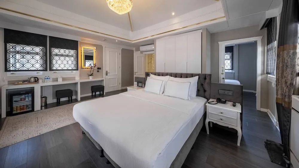 Family Room with City View