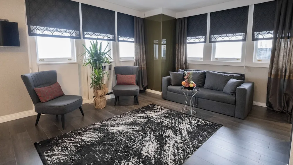 Deluxe Queen Room with Sea View