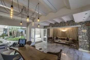 Babana Hotel