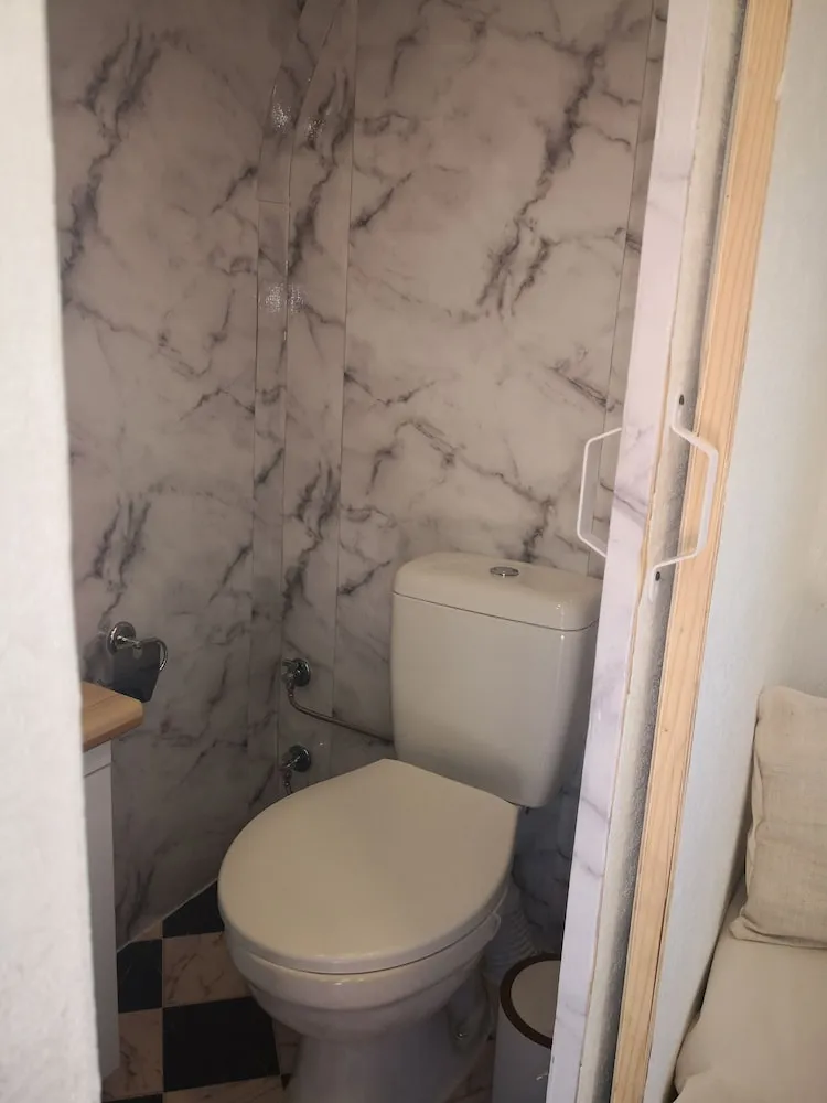 Design Tek Büyük Yataklı Oda