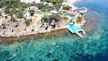 Veranda Glamping Restaurant & Beach