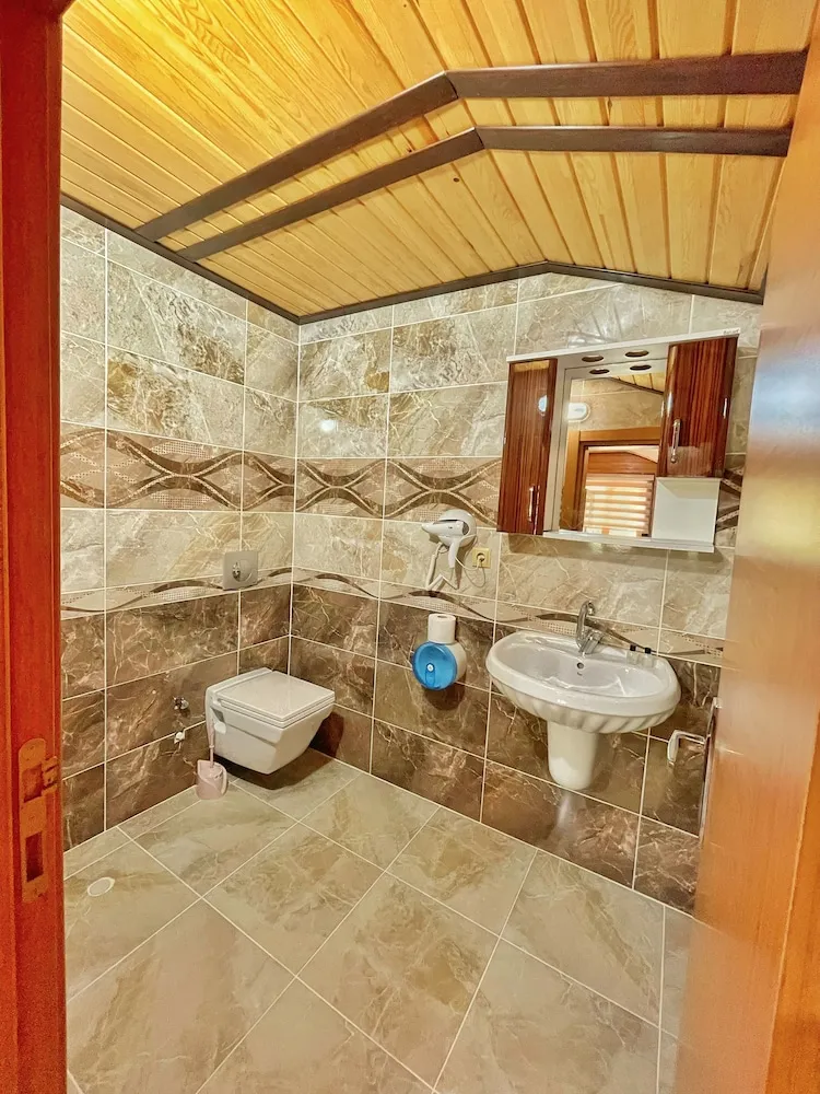 Deluxe Çatı Katı Süiti (Penthouse), Göl Manzaralı