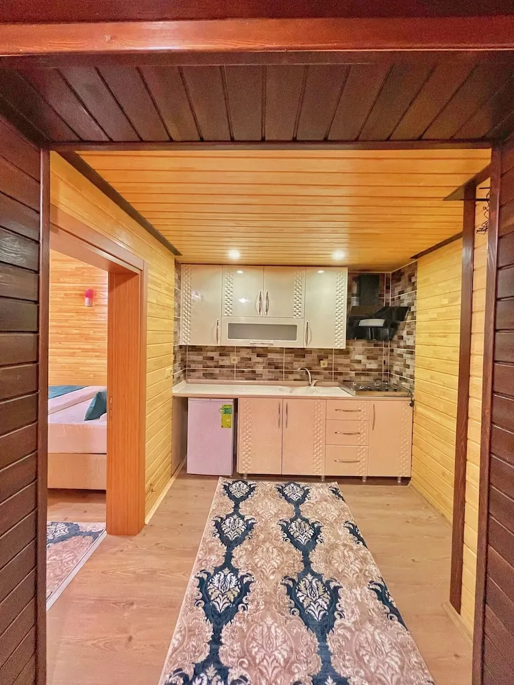 Family Apart Daire, Zemin Kat