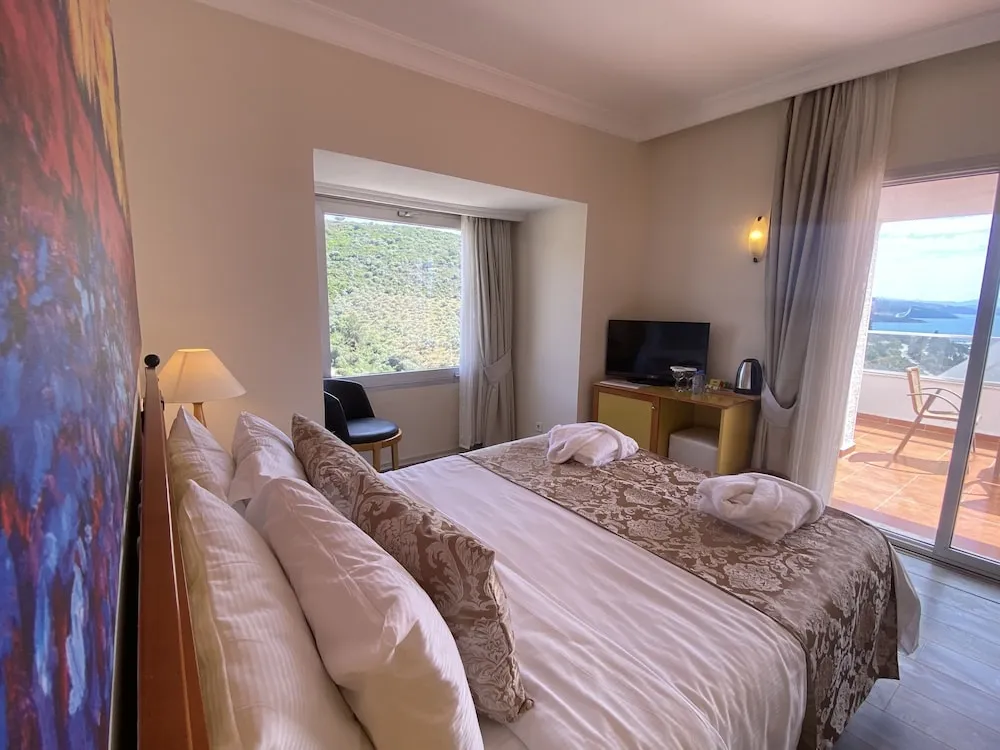 Comfort Oda, Sigara İçilmez, Dağ Manzaralı