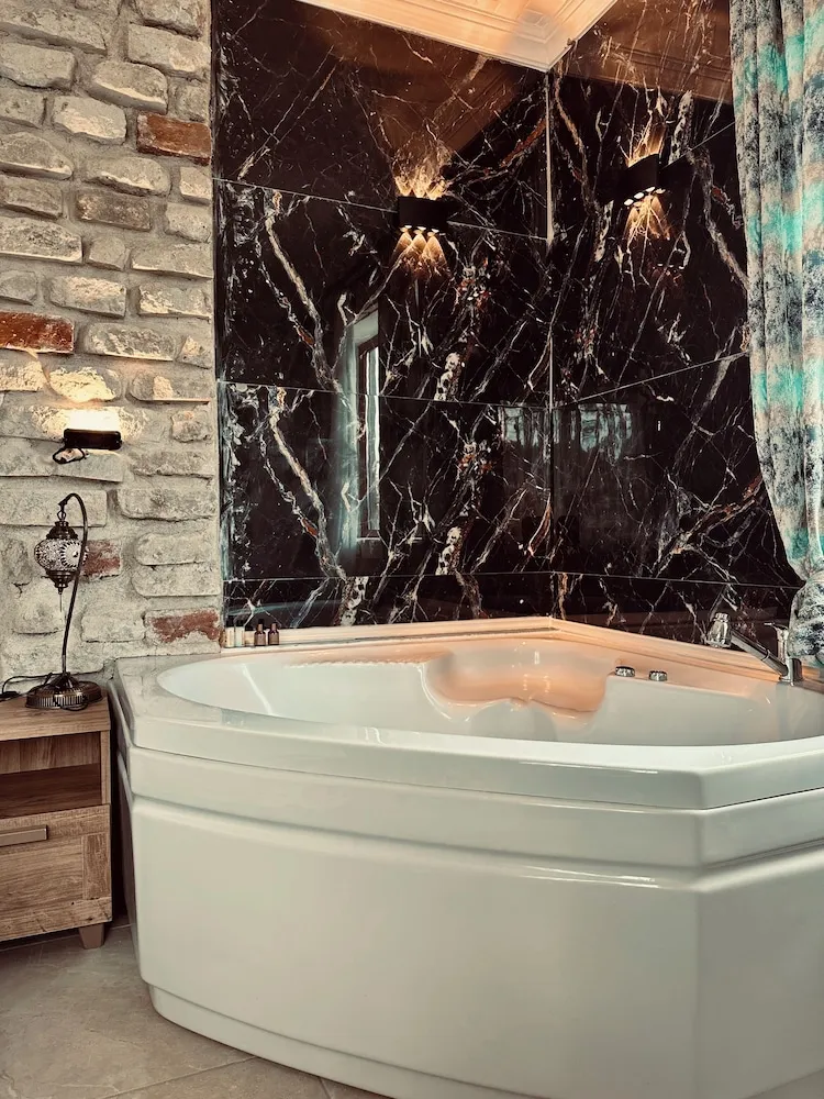 Deluxe Room with Jakuzzi