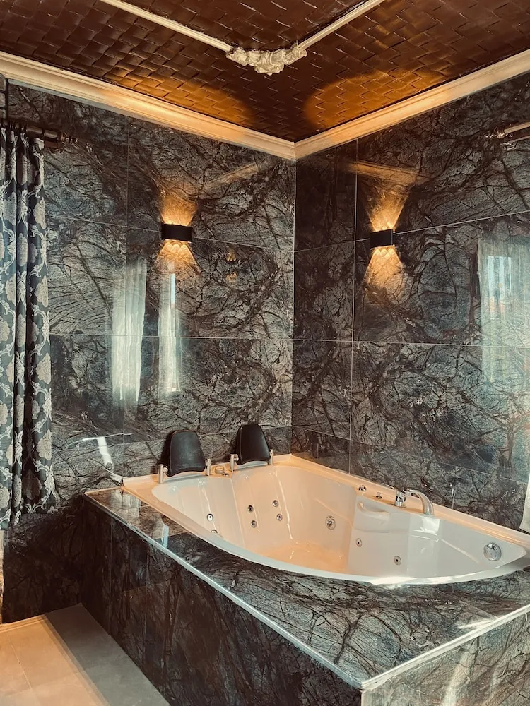Luxury Süit
