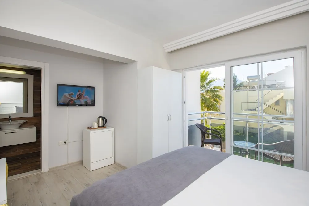 Standard Tek Büyük Yataklı Oda