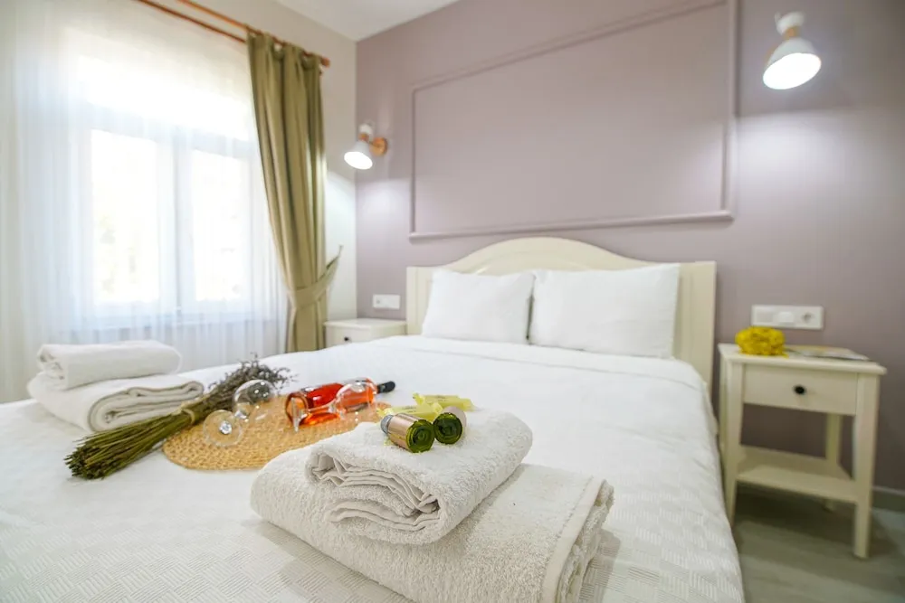 Comfort Tek Büyük Yataklı Oda