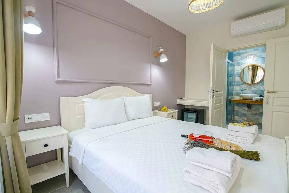Comfort Tek Büyük Yataklı Oda