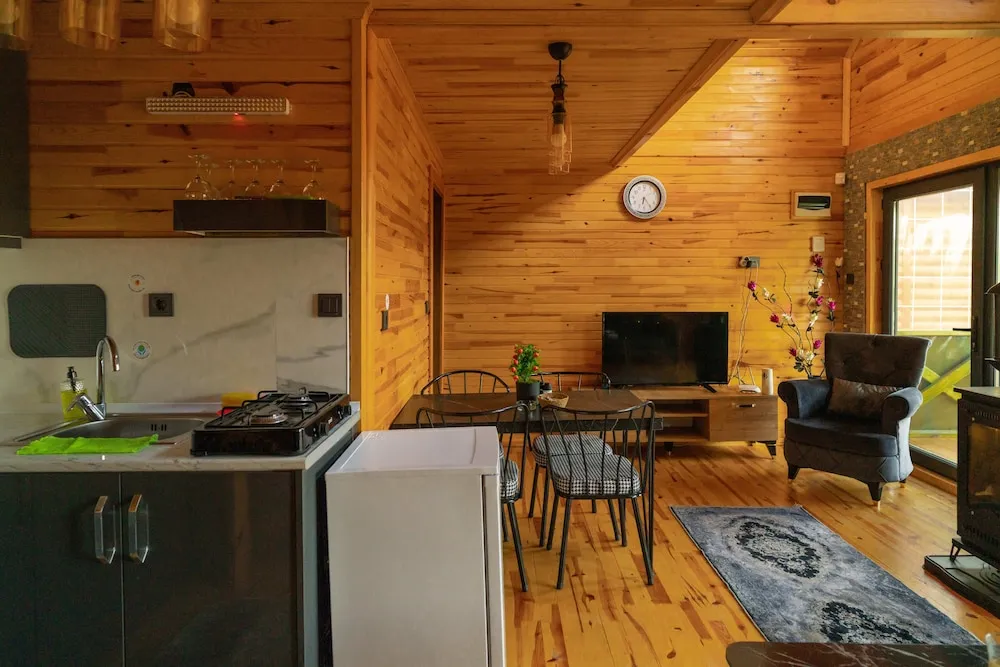 Deluxe Kır Evi