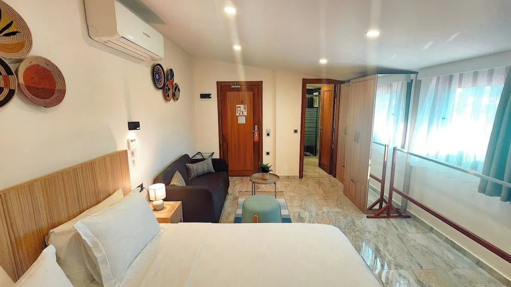 Deluxe Tek Büyük Yataklı Oda, 1 En Büyük (King) Boy Yatak, Sigara İçilmez, Şehir Manzaralı