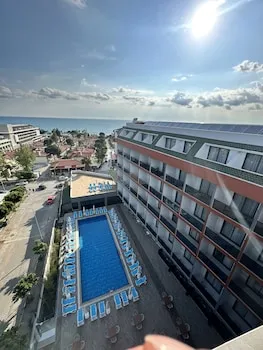 Side Golden Rock Hotel - 16+ Yetişkin Oteli