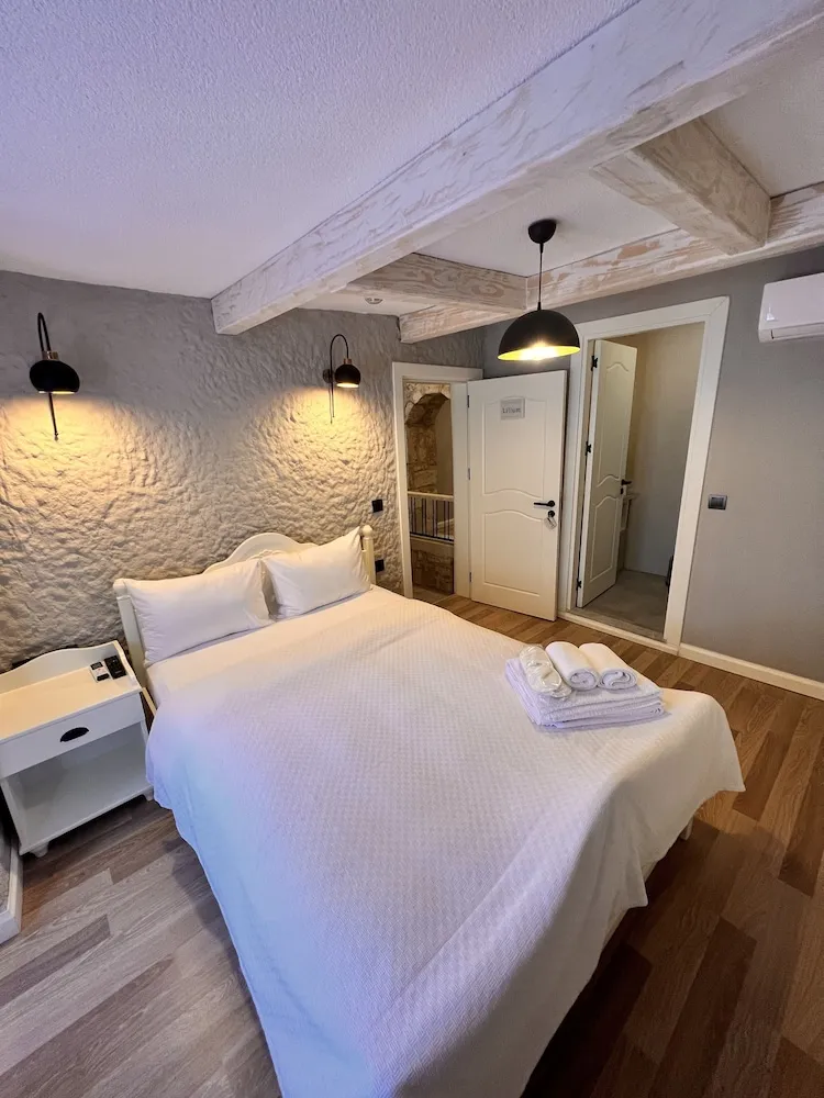 Lillium Deluxe Room