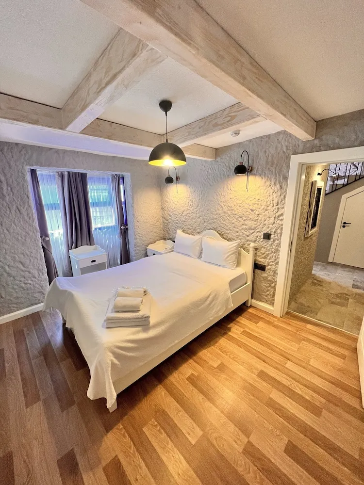 Lillium Deluxe Room