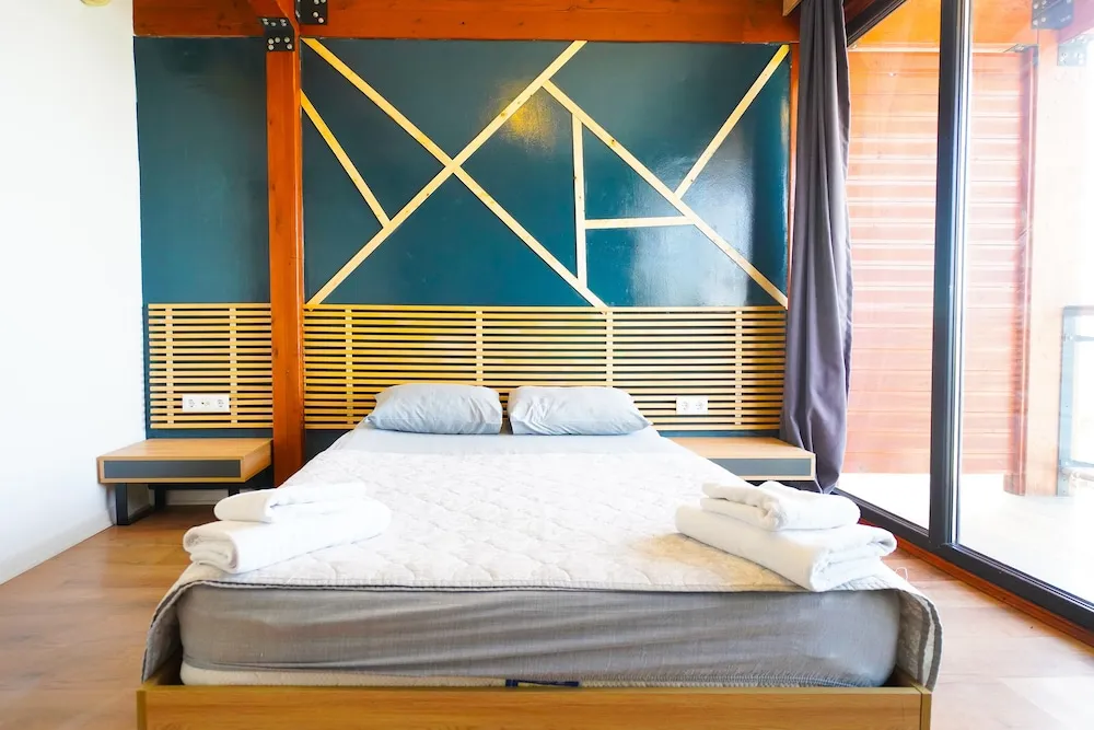 Deluxe Tek Büyük Yataklı Oda, 1 Çift Kişilik Yatak, Sigara İçilmez, Deniz Manzaralı