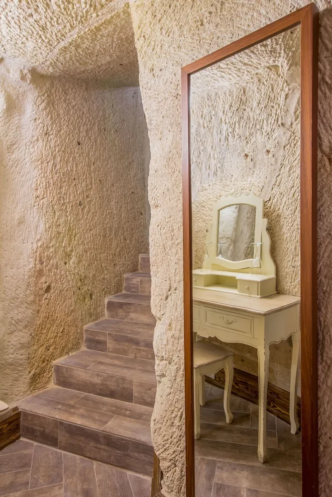 Superior Stone or Cave Room