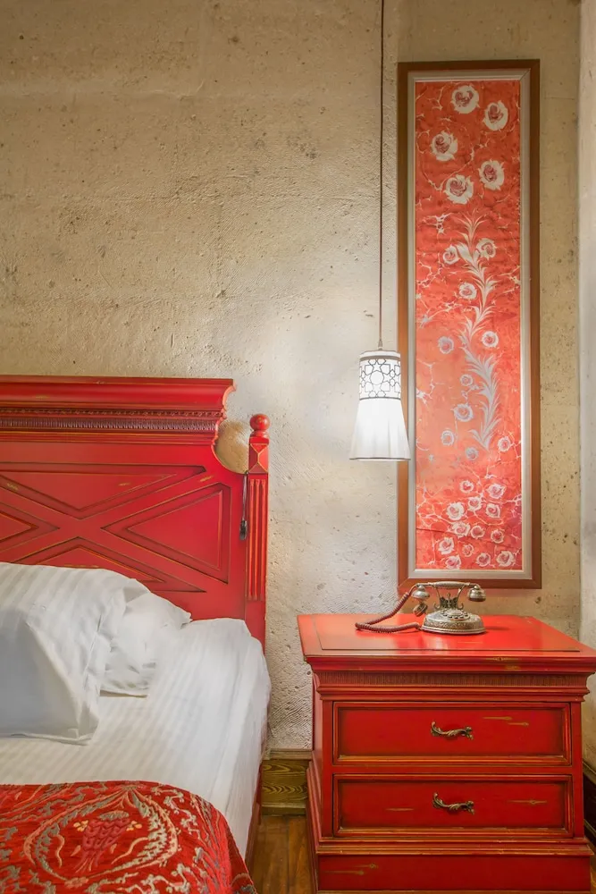 Deluxe Stone Room