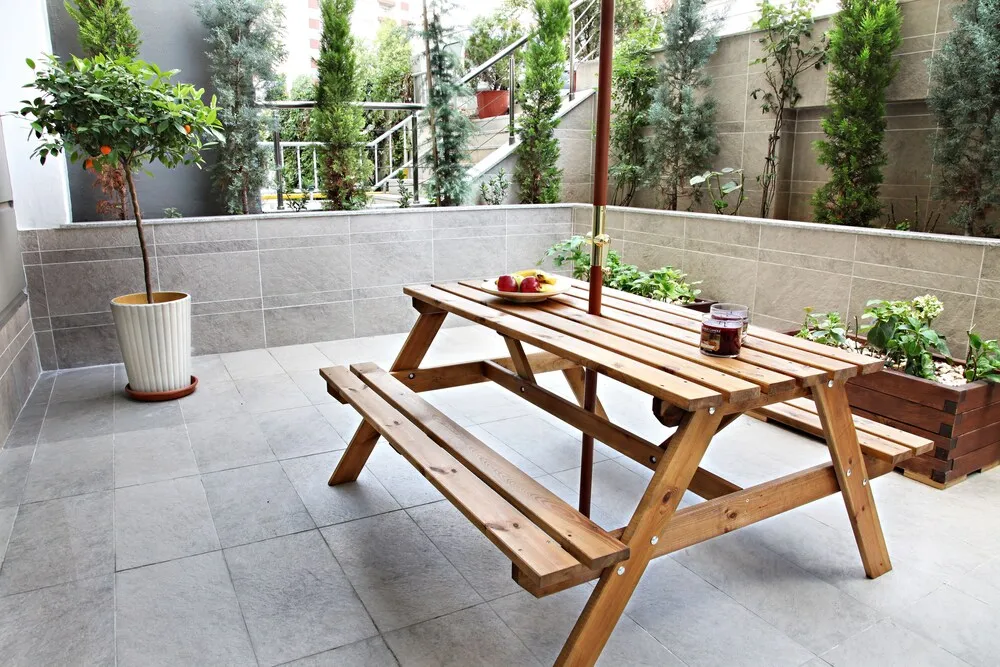Studio with Garden View