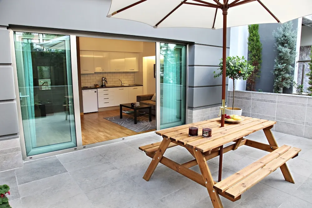 Studio with Garden View