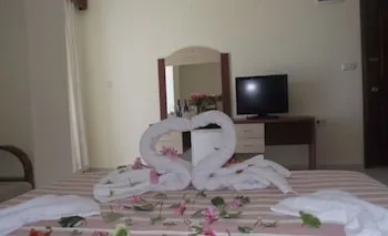 Ado Beach Hotel