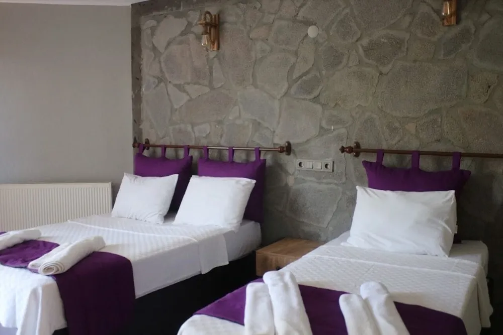 Basic Oda, Birden Çok Yatak, Deniz Manzaralı