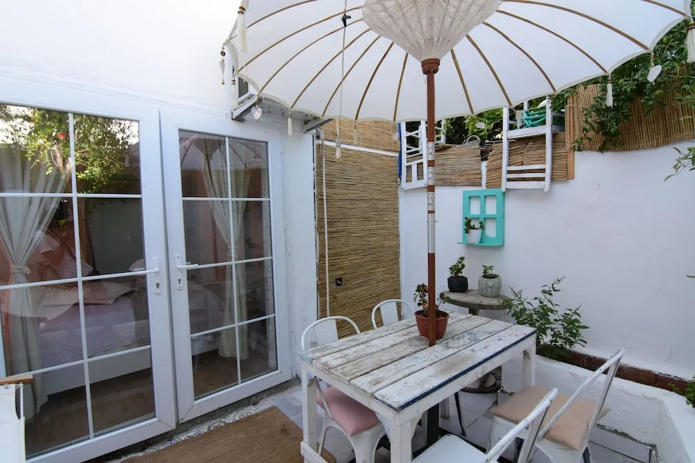 Family Dört Kişilik Oda, 2 Yatak Odası, Engellilere Uygun, Bahçe Manzaralı