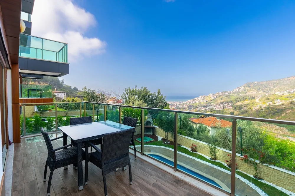 Deluxe Villa