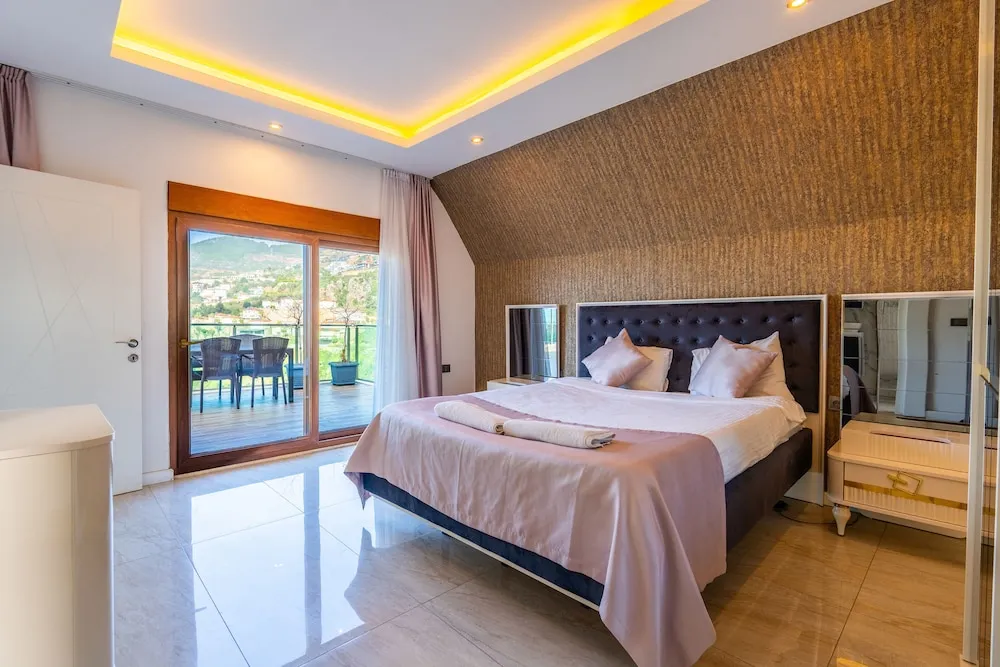 Deluxe Villa
