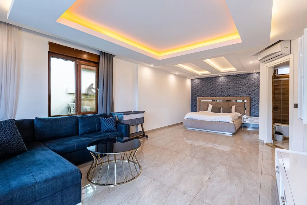 Deluxe Villa