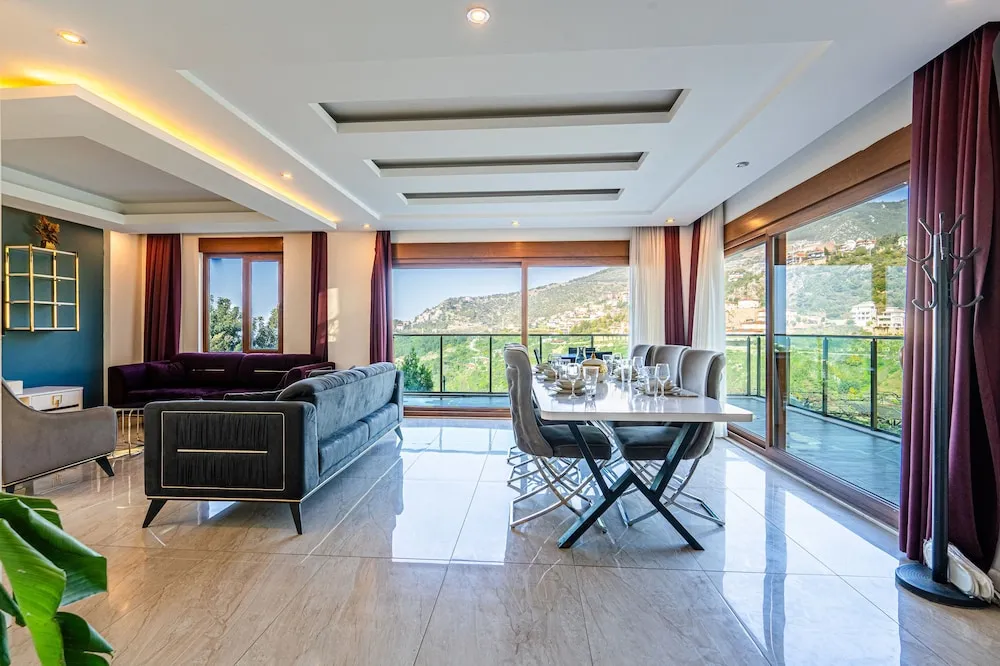 Deluxe Villa