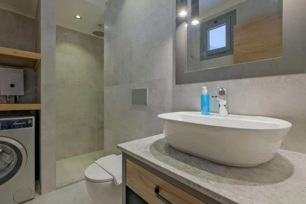 Deluxe Oda, Havuz Manzaralı