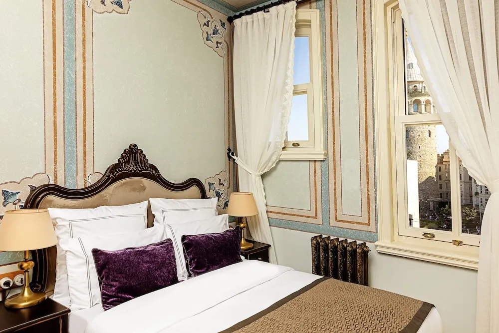 Deluxe Tek Büyük Yataklı Oda