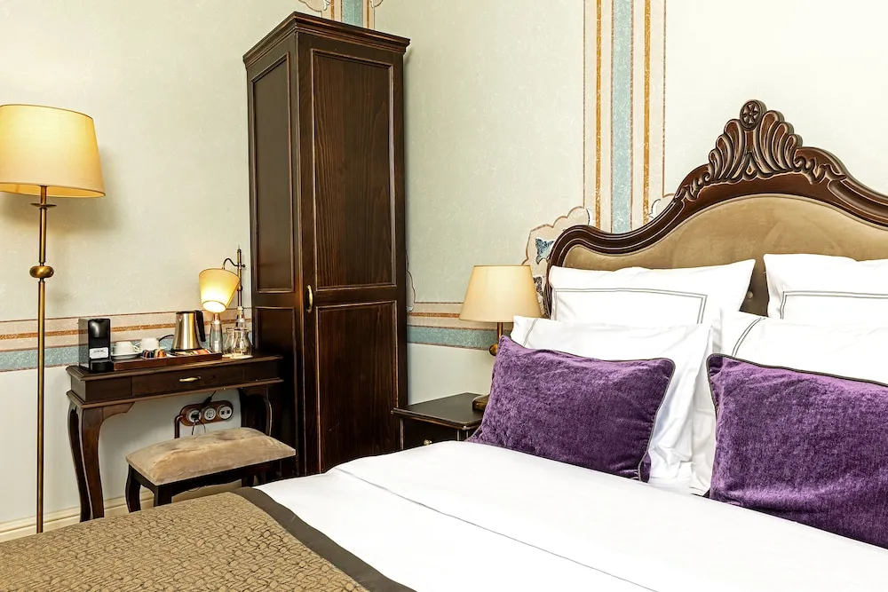 Deluxe Tek Büyük Yataklı Oda
