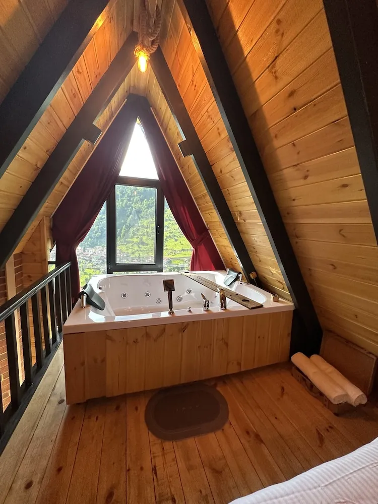 Sana Room
