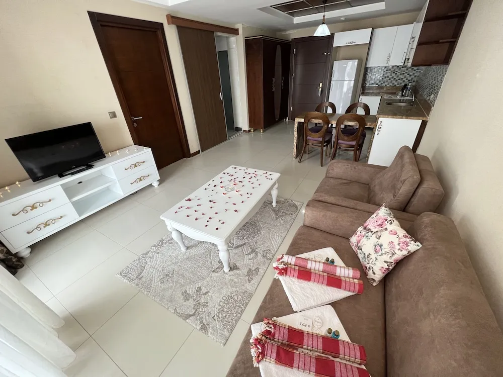 Family Süit, 1 Yatak Odası, Balkon, Bahçe Manzaralı