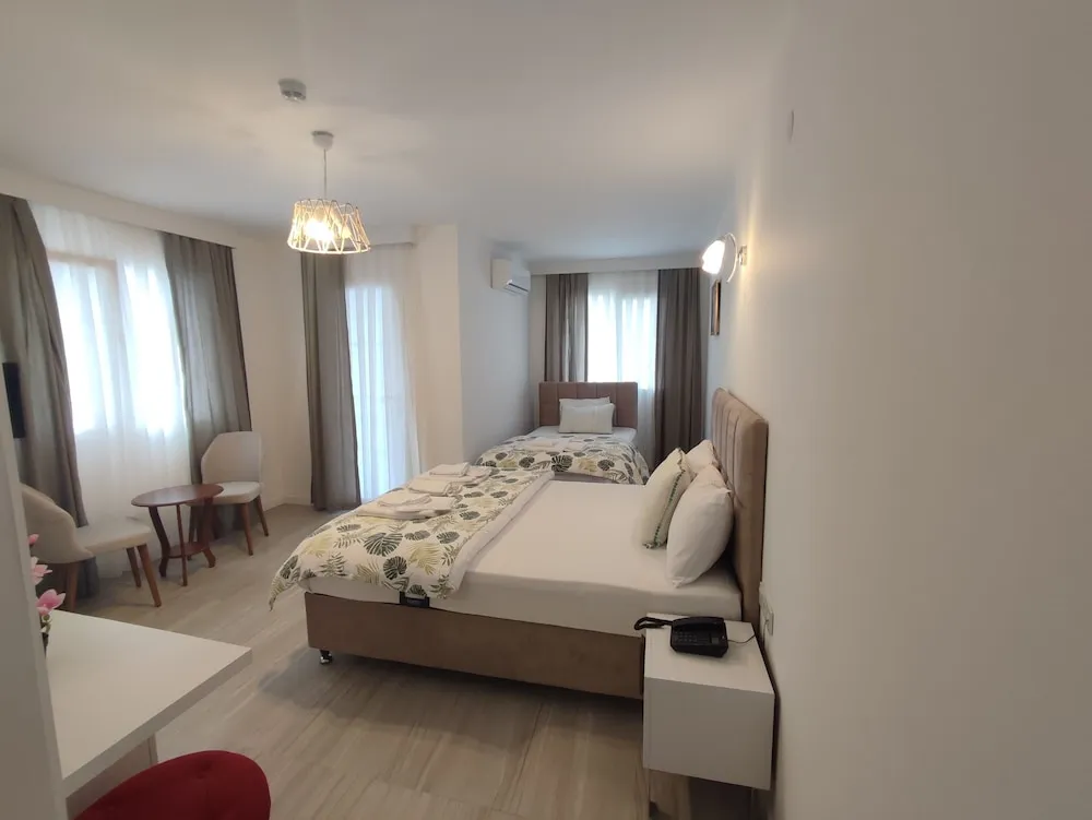 Deluxe Oda, Sigara İçilmez, Marina Manzaralı