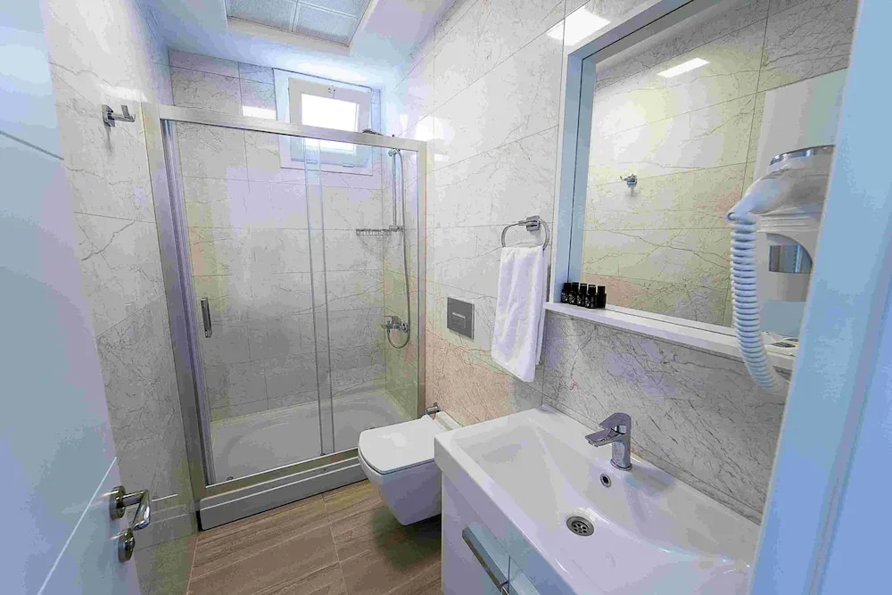 Deluxe Oda, Sigara İçilmez, Şehir Manzaralı