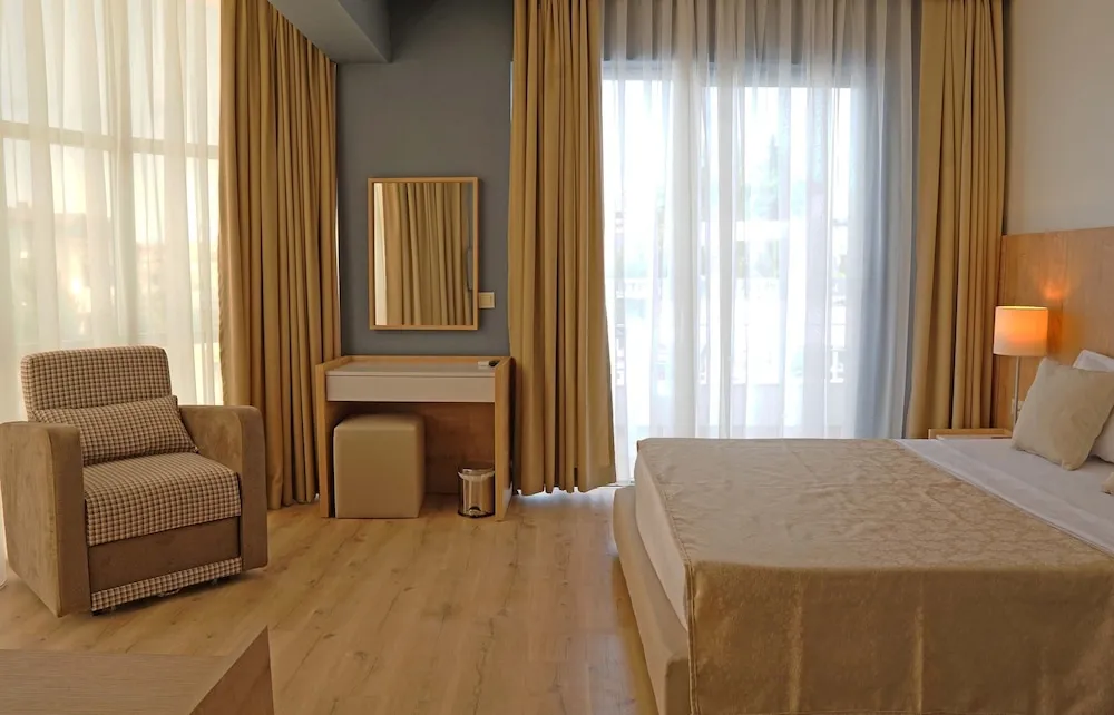 Superior Tek Büyük Yataklı Oda