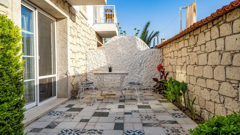 Deluxe Tek Büyük Yataklı Oda, Bahçe Manzaralı