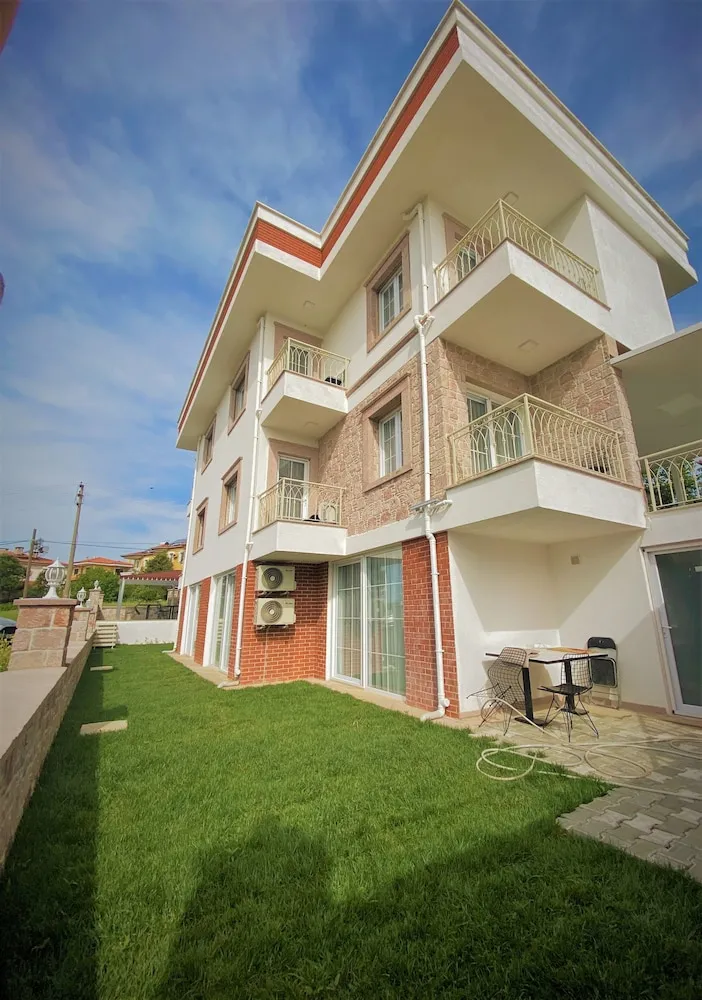 Cunda Kordon Butik Otel