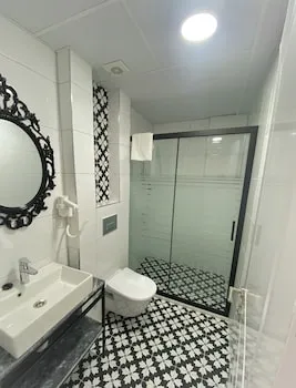 Cunda Kordon Butik Otel