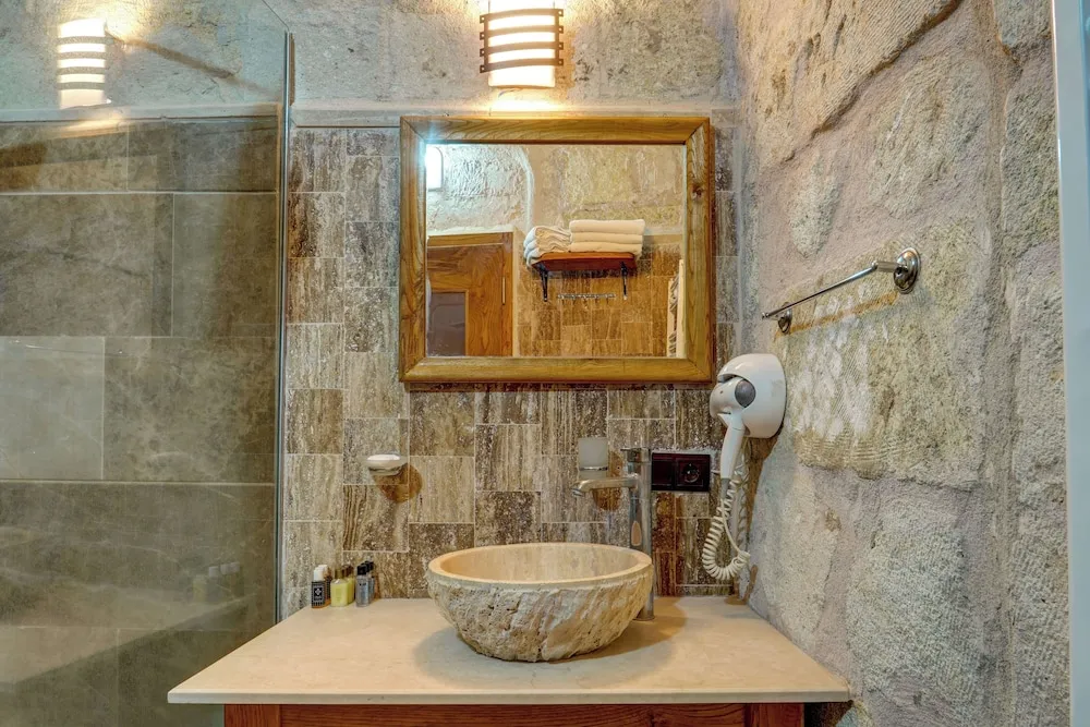 Deluxe Üç Kişilik Oda
