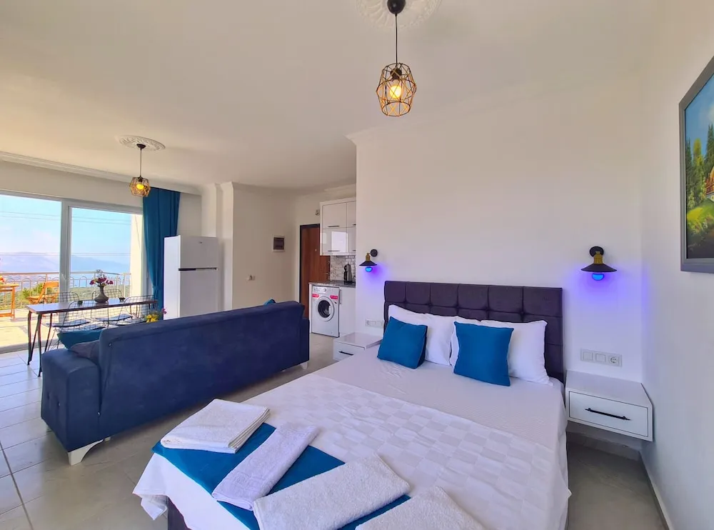 Deluxe Stüdyo, 1 Büyük (Queen) Boy Yatak ve Çekyat, Balkon/Veranda, Deniz Manzaralı