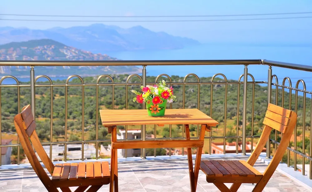 Deluxe Stüdyo, 1 Büyük (Queen) Boy Yatak ve Çekyat, Balkon/Veranda, Deniz Manzaralı
