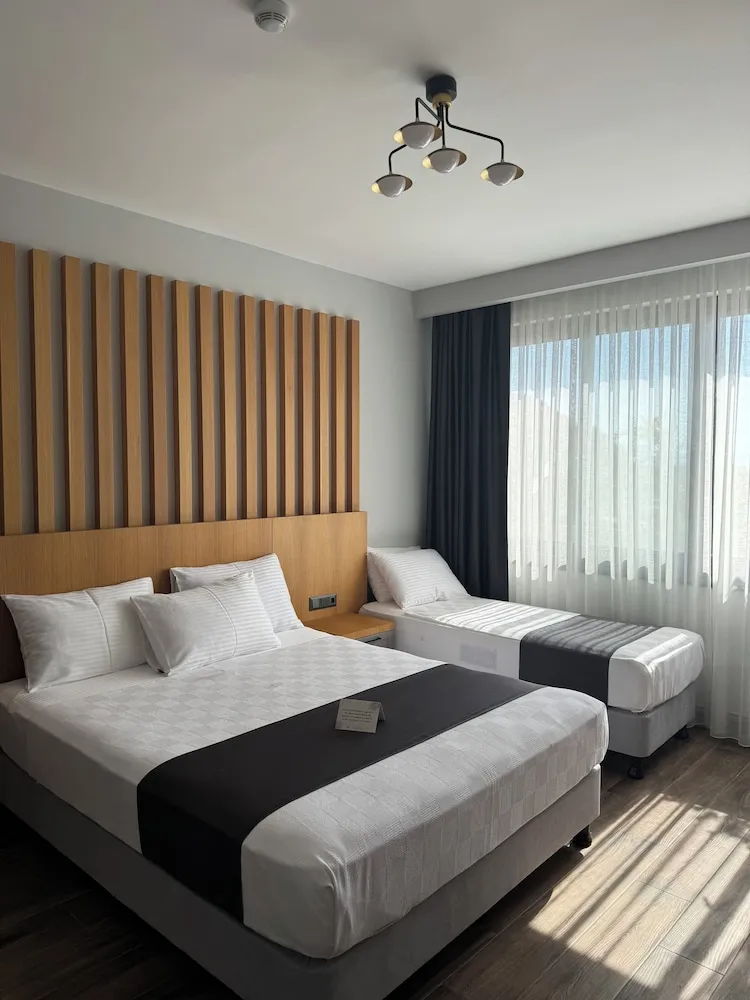 Standard Üç Kişilik Oda