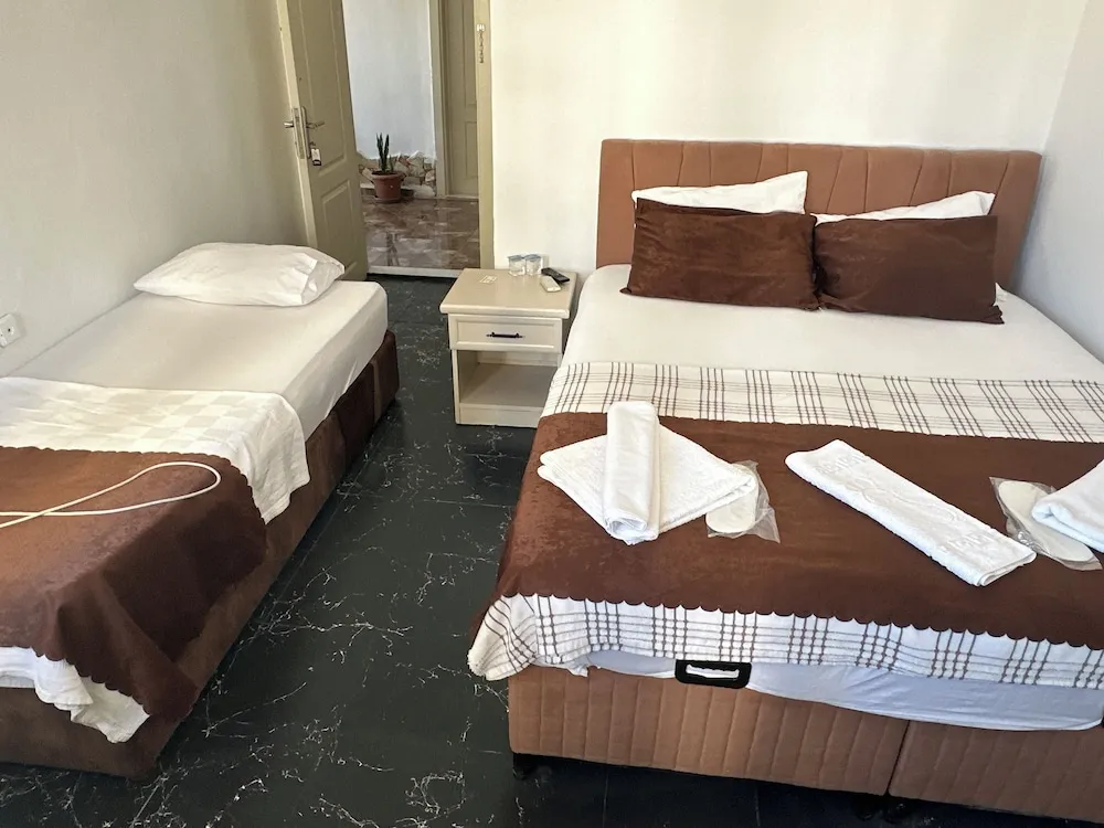 Standard Üç Kişilik Oda