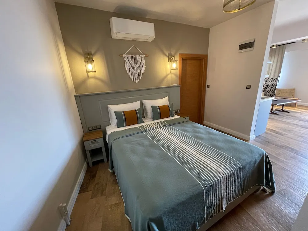 Deluxe Stüdyo Süit, Deniz Manzaralı, Bahçeli