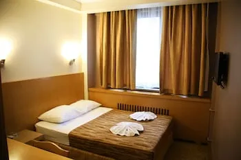 Otel İnci